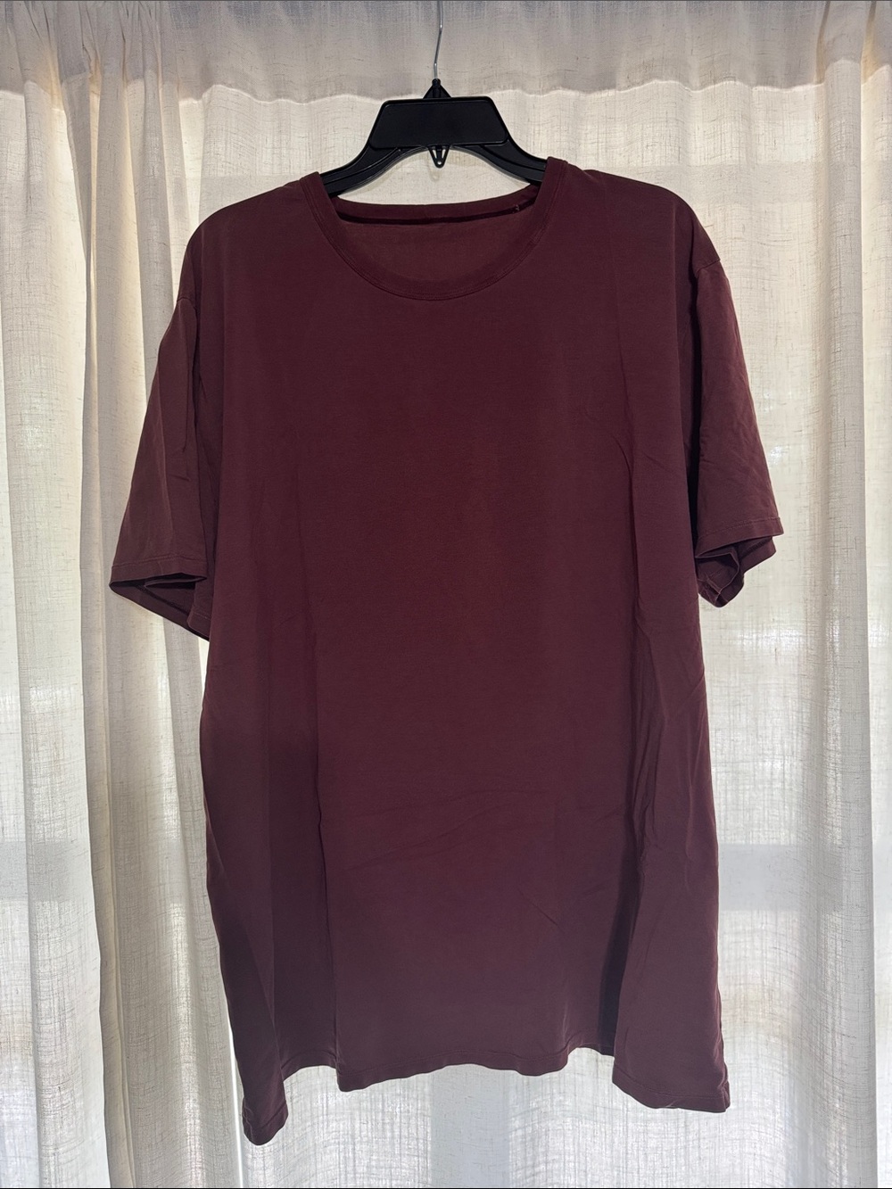lululemon athletica Men's Crew Tee in Burgundy